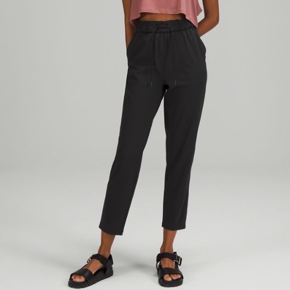 Lululemon Keep Moving 7/8 pant black size 2 - Picture 1 of 8